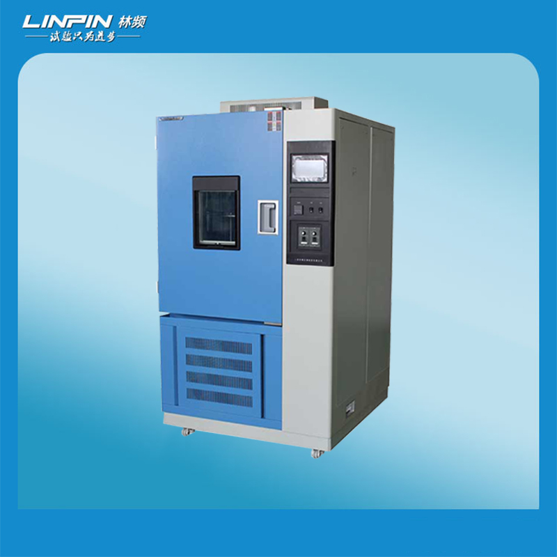 臭氧老化試驗(yàn)箱在汽車(chē)儀表板材料